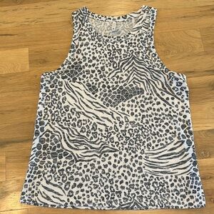 LAST CALL! Evereve Black and White Sleeveless Tank Top